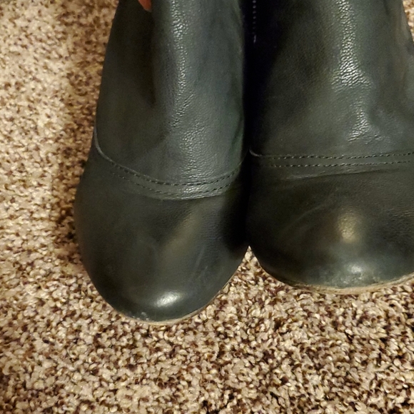 Mia Limited Edition black bootie - Picture 8 of 8